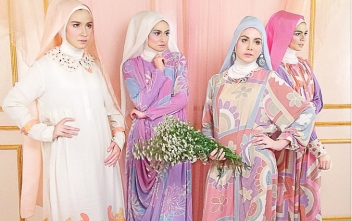 Koleksi 'Royal Ramadan' Dian Pelangi untuk Pria dan Wanita 