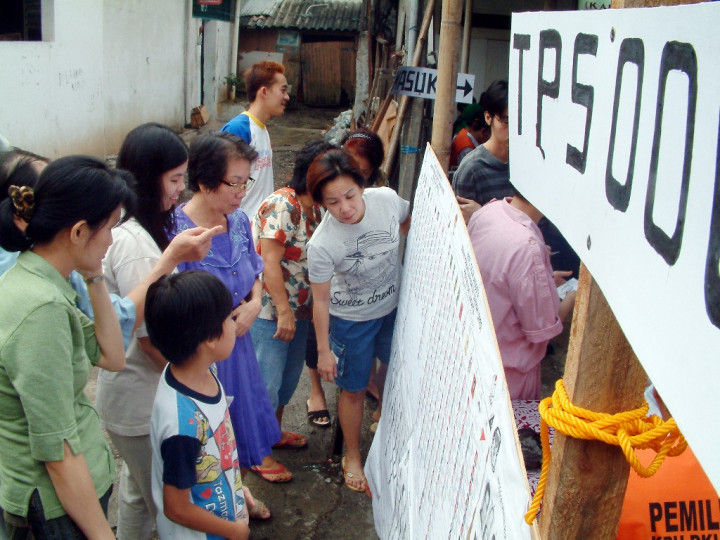 Suka Duka Warga saat <i>Nyoblos</i> Ulang di TPS 3 Cideng