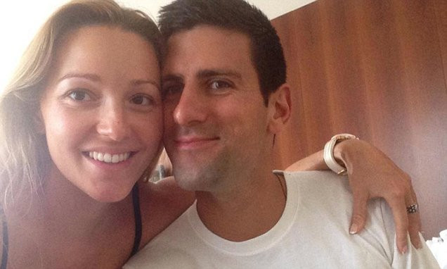 Novak Djokovic dan sang istri.(foto:Daily Mail)