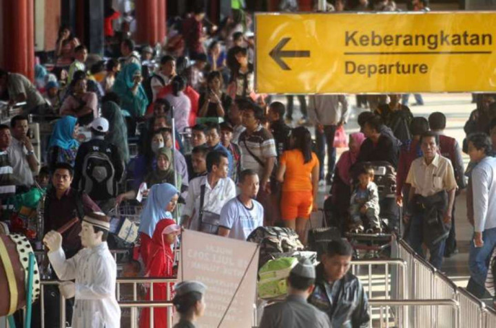 H-2, 92 Ribu Penumpang Mudik <i>Via</i> Bandara Soetta