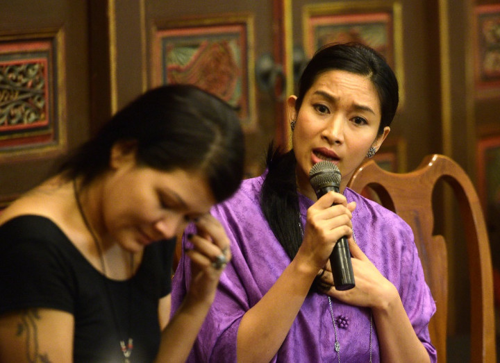 Selebritas Hollywood Pakai Perhiasan Rancangan Happy Salma