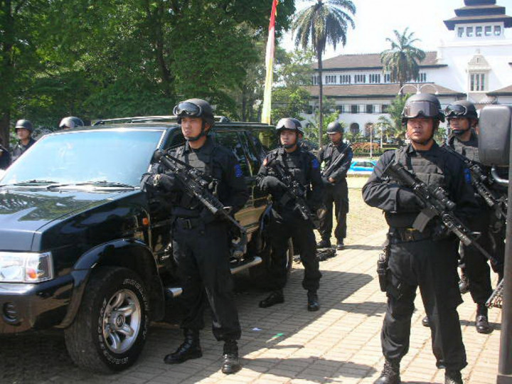 Jadi Pilihan Liburan, Bandung Dijaga 6.000 Polisi