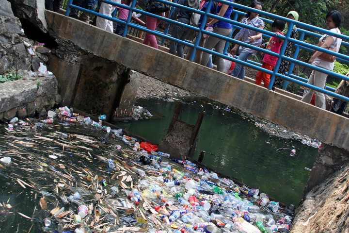 Sampah Berserakan, Warga Diimbau Jaga Kebersihan KB Ragunan