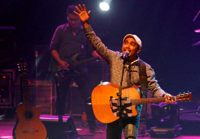 Mamiek Wafat, Glenn Fredly & Melly Goeslaw Turut Berduka