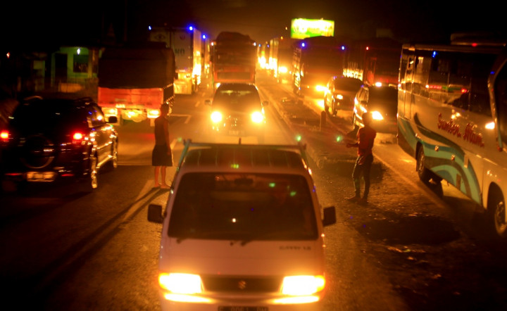Puncak Arus Balik, Jalur Banyumas-Brebes Macet Parah