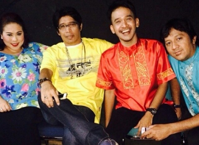 Nunung Terima Kabar Mamiek Meninggal Saat Beli Buah untuk Mamiek