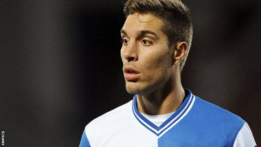 Granada Boyong Rochina dari Blackburn