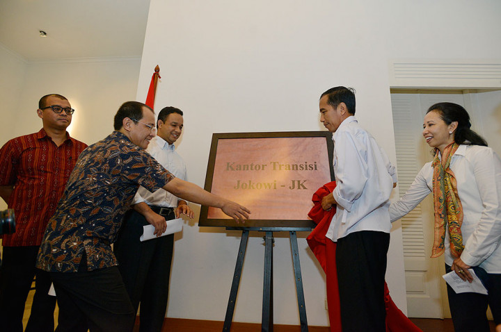 Mau Melamar Menteri ke Kantor Transisi? Jokowi: Enggak Apa-Apa