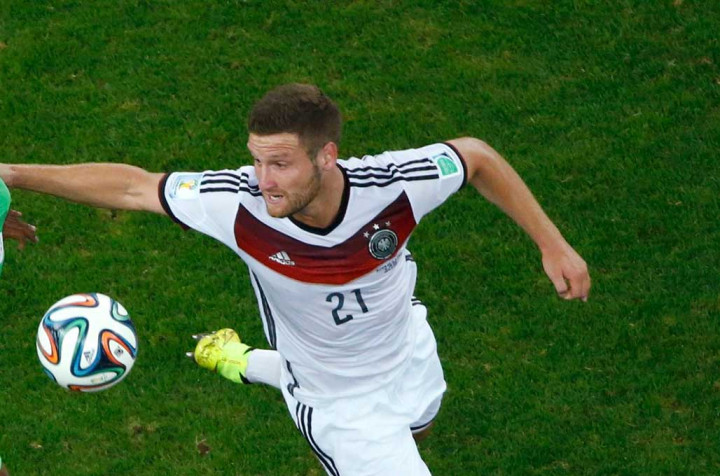 Valencia Kontrak Bek Timnas Jerman