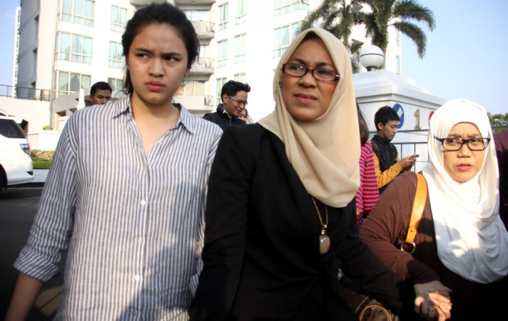 Miris, Kue Ultah dari Ibunda Ditolak Marshanda 