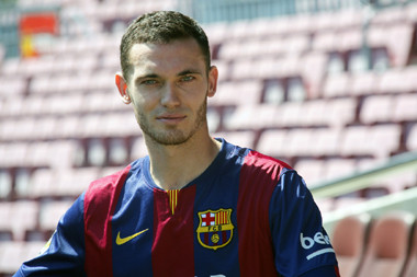 Vermaelen Didatangkan Barcelona dalam Kondisi Cedera