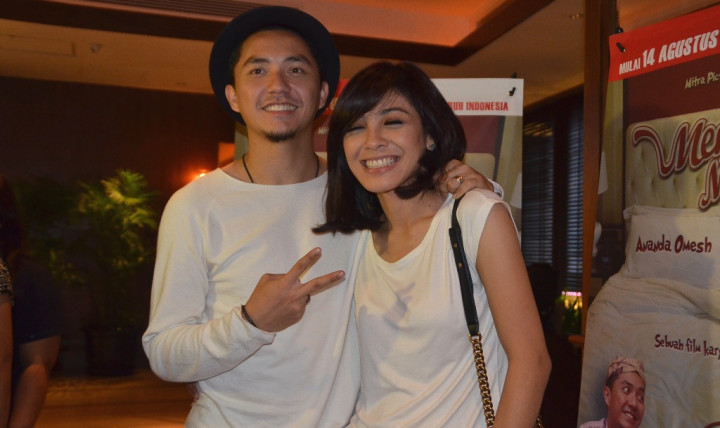 Cium Acha Septriasa, Omesh Didukung Istri