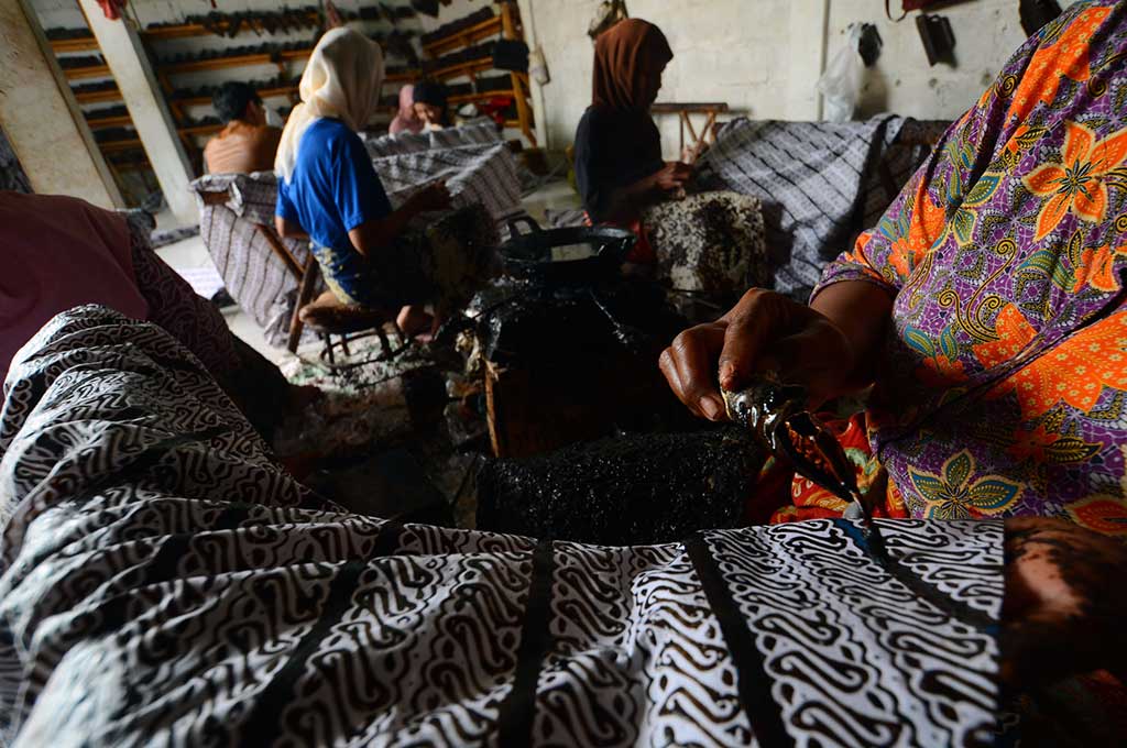 Kain Mori Langka, Pembatik Sulit Penuhi Pesanan