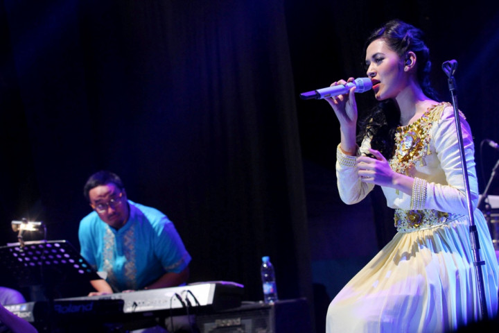 Konser di Singapura, Raisa Bawa 'Pasukan'