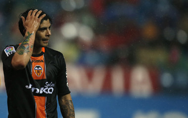 Sevilla dan Valencia Sepakati Transfer Banega