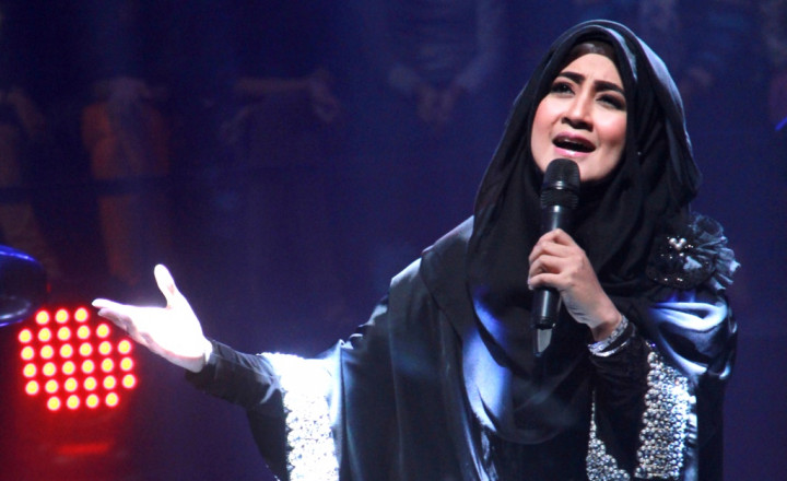 Duet dengan Mendiang Uje, Pipik Menangis