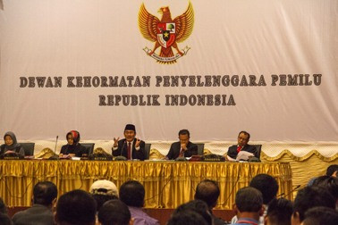 Buka Kotak Suara, DKPP Beri Peringatan Keras pada KPU DKI