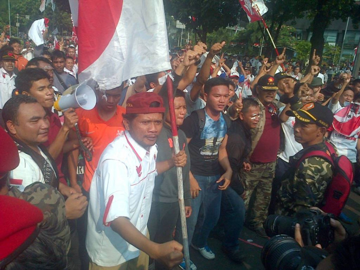 Setelah Dipukul Mundur, Pendukung Prabowo Kembali Berkumpul 