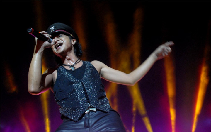 Satu Kata dari Andi /rif Soal Progresif Rock: Keriting ! 