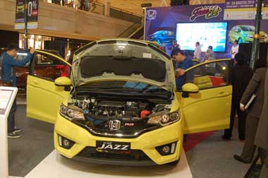 Honda Jakarta Center Gelar Pameran dan Promo di Puri Indah Mall
