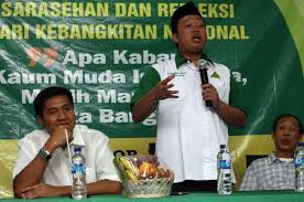 Anomali Pemecatan Nusron Wahid  