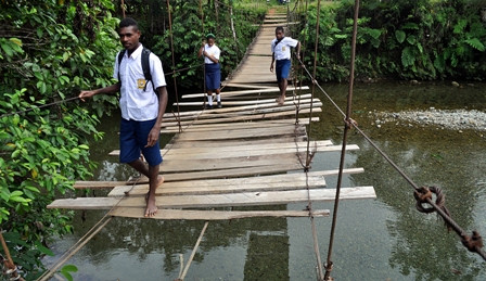 Jembatan Putus, 563 Penduduk Teramang Jaya Mukomuko Terisolir