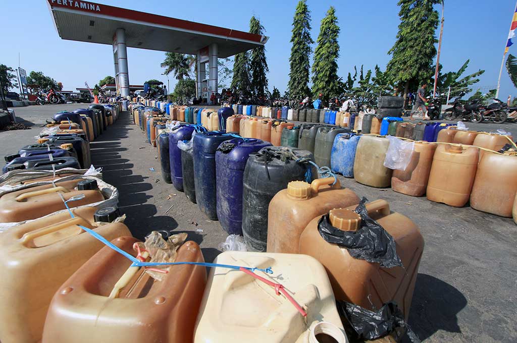 Jeriken Ikut Antre BBM