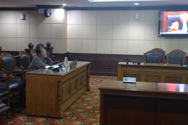 Ryan Tumiwa Cabut Permohonan Suntik Mati di MK  