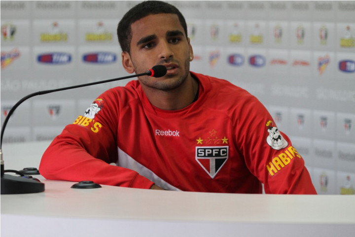 Barca Setujui Harga Bek Baru dari Brasil 