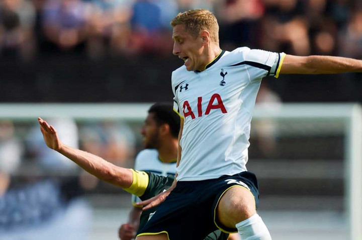 Bek Inggris Michael Dawson Perkuat Hull City