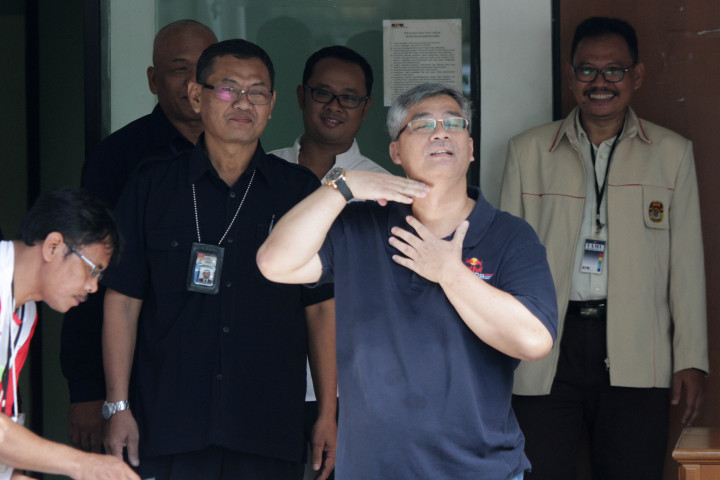 Hakim MK Minta Akil Mochtar Pertajam Alasan Gugatan   