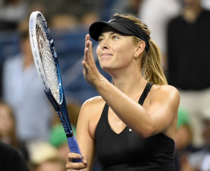 Sharapova Tantang Wozniacki di 16 Besar