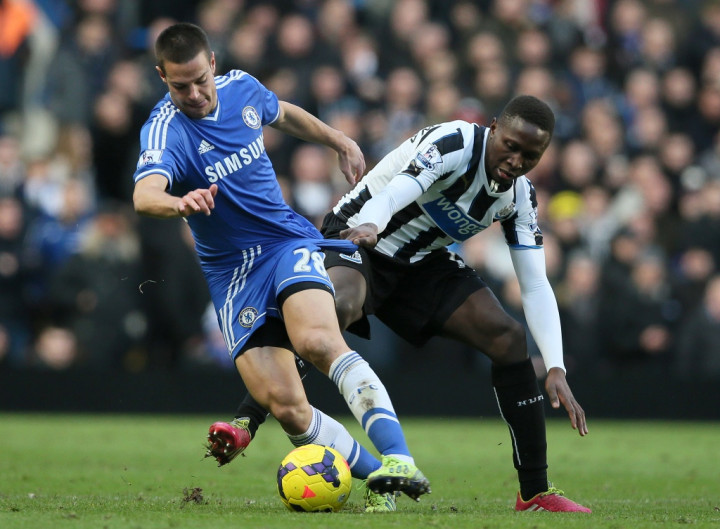 Roma Pinjam Bek Newcastle United