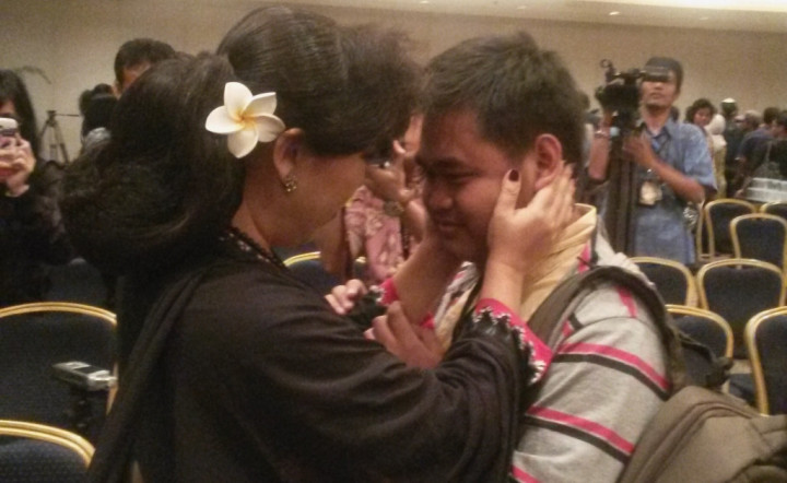 Kagumi Anne Avantie, Pria Ini Buat Replika Kebaya