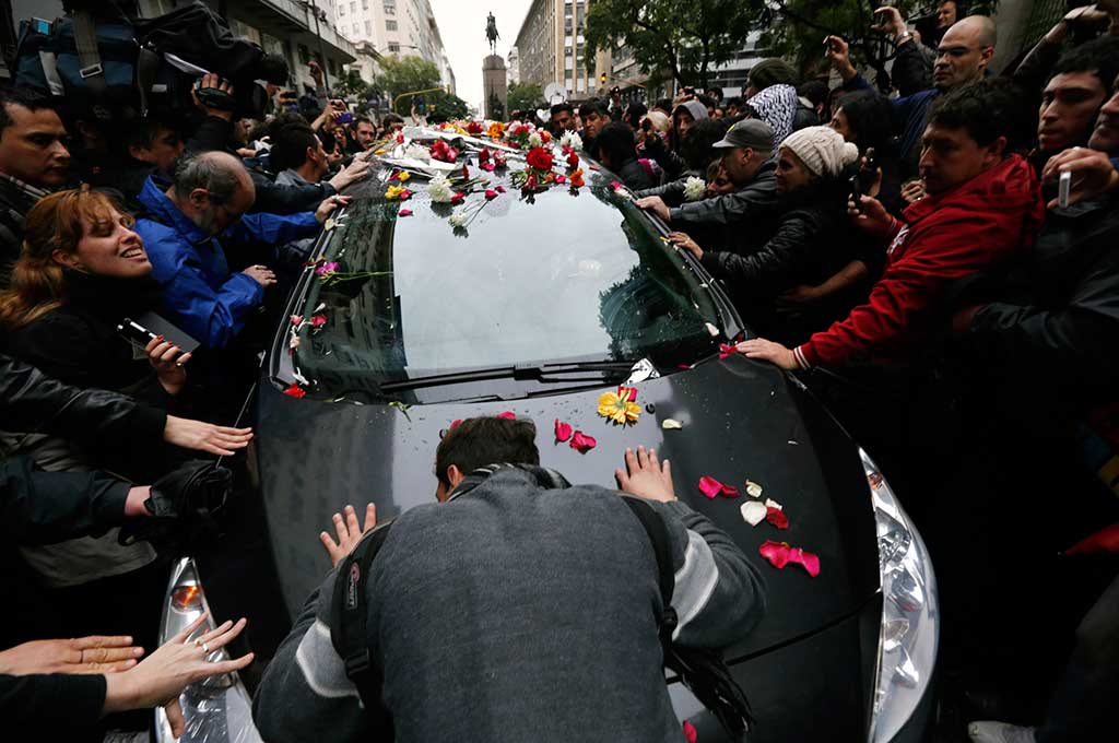 Gustavo Cerati Dimakamkan