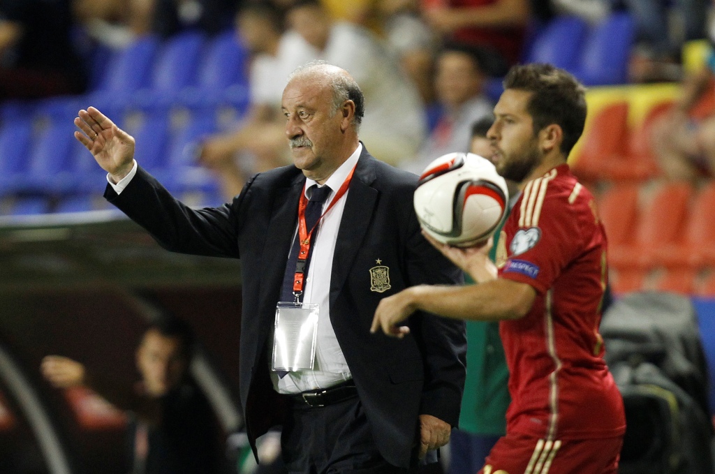 Vicente Del Bosque saat memberikan arahan pada para penggawa Timnas Spanyol (AP Photo/Alberto Saiz)