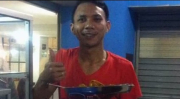 ​Norman Kamaru Banting Setir Jualan Bubur