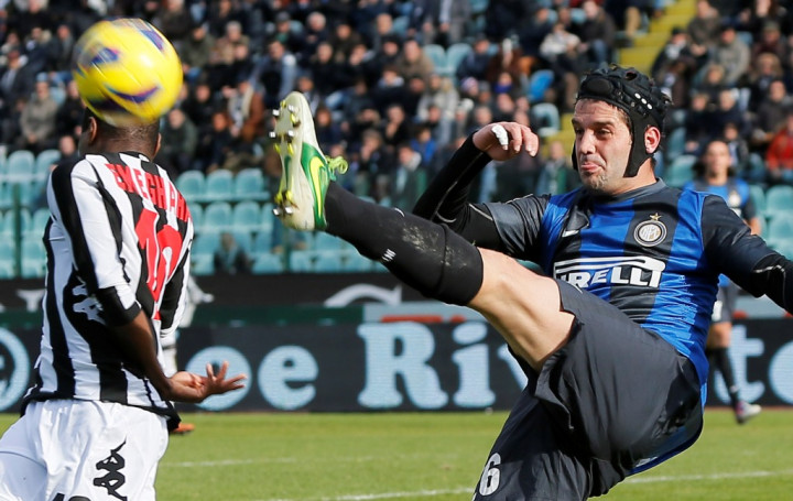 Cristian Chivu Mulai Berambisi Jadi Pelatih 