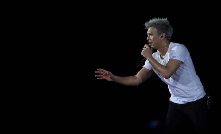 Ariel Lagi Labil Soal Warna Rambut