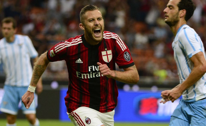 Babak I, Milan Memimpin Dua Gol atas Parma