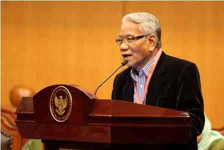 Mantan Hakim MK Sambangi Kantor Transisi