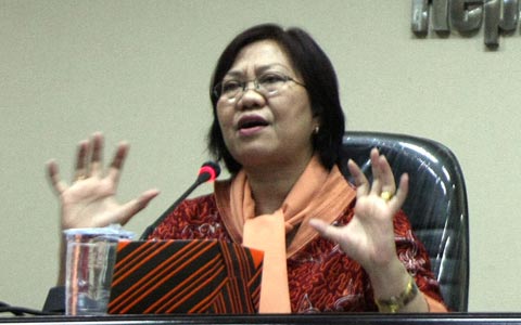 Benang Kusut Relasi Pusat-Daerah