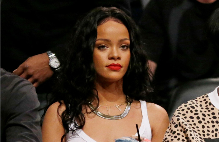 Rihanna Jadi Korban Baru, Foto BugilnyaTersebar