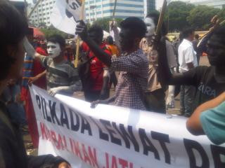 Ah, Pendemo Pro-Pilkada tak Langsung cuma Puluhan