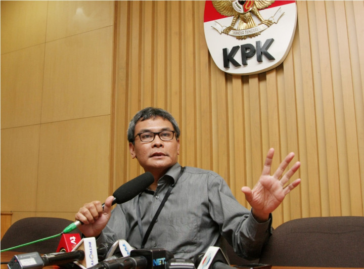 KPK Tangkap Annas Bersama Keluarga 