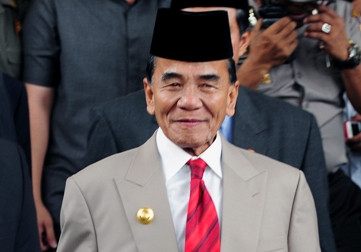 Biasanya Lantang, Annas Maamun Kini Lesu Diperiksa KPK