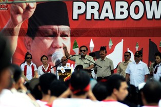 Prabowo Tegang Melihat Perdebatan RUU Pilkada Lewat TV