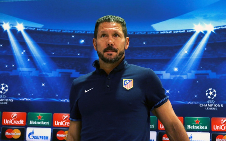 Gaya Bermain Dikritik, Simeone Membela