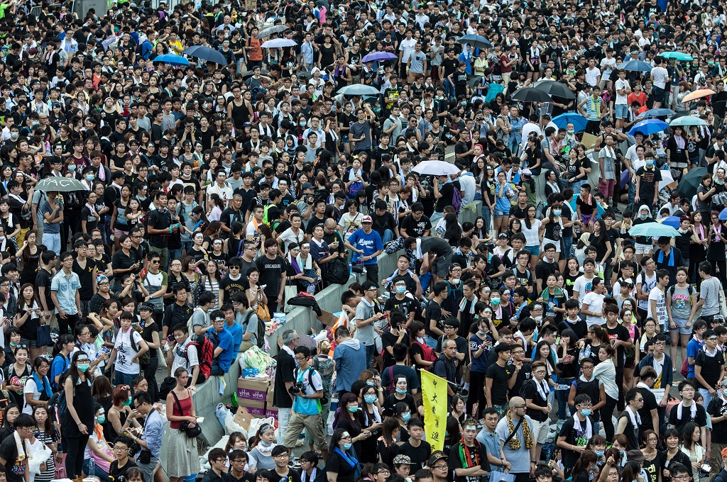 Ribuan aktivis dan pendukung gerakan pro demokrasi memadati jalanan Hong Kong - AFP/ANTHONY WALLACE