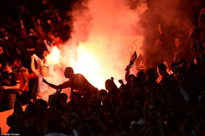 Bikin Rusuh, Enam Fan Galatasaray Ditangkap Polisi London